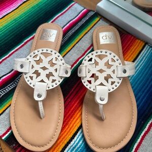 DV by Dolce Vita Women's Cream Sandals